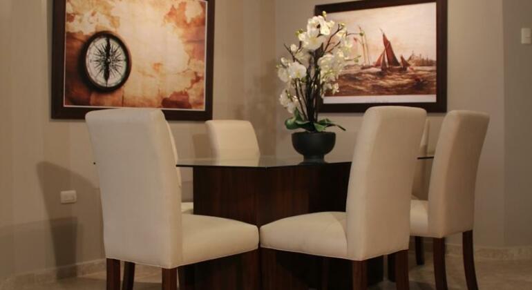 Hotel Velero - Photo2