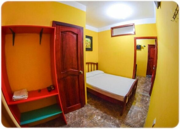 Hostal Friends - Photo4