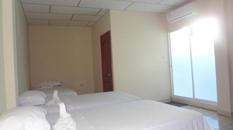 Galeon Residencia Familiar - Photo4