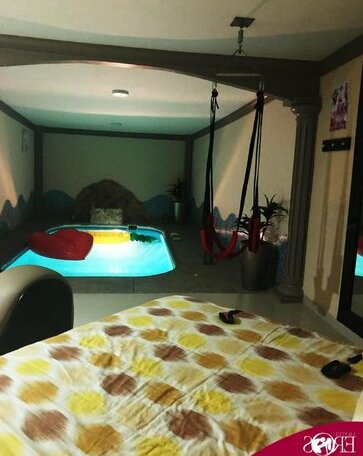 Motel Eros