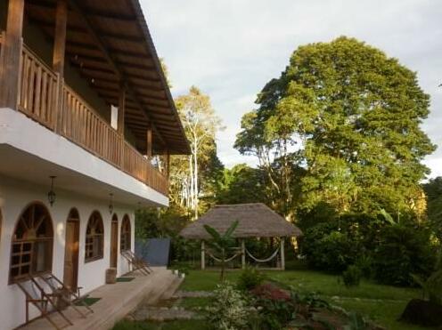 Banana Lodge