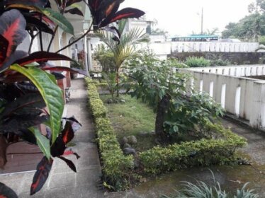 Hotel Ecologico Riverside