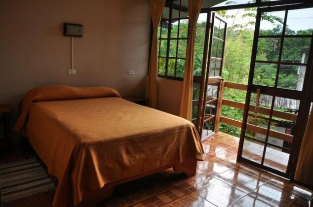 A Welcome Break Hostal - Photo4