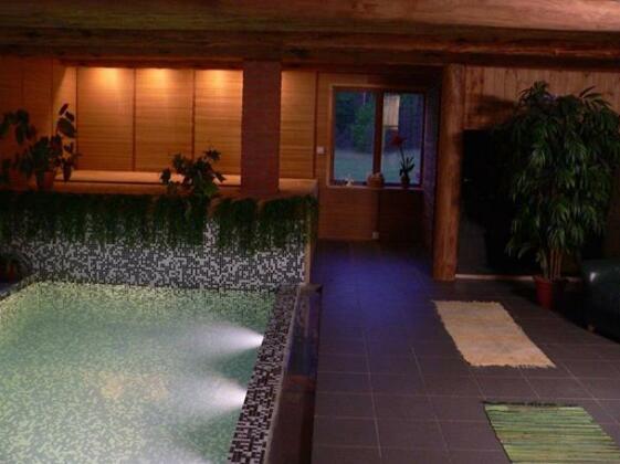 Vikipalu Country House