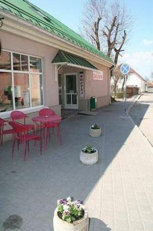 Old Town Hostel Haapsalu - Photo4