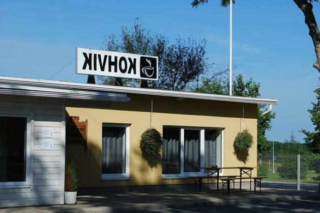 Tristvere Guesthouse-Cafe - Photo2