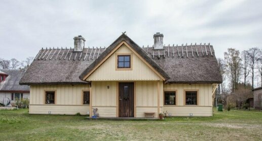 Kertel Holiday Home