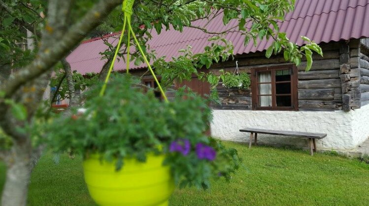 Manni Summerhouse