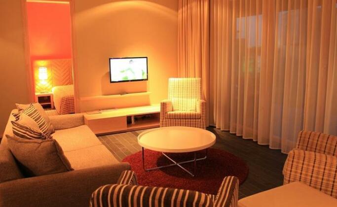 Kaluri Residence - Photo2