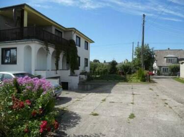 Kuressaare White Villa