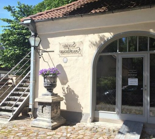 Suviste Guesthouse
