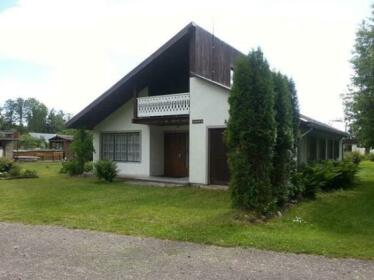 Kuunari Holiday Home