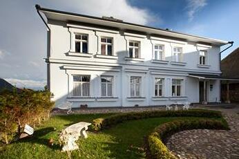 Nina Kordon Guesthouse - Photo2