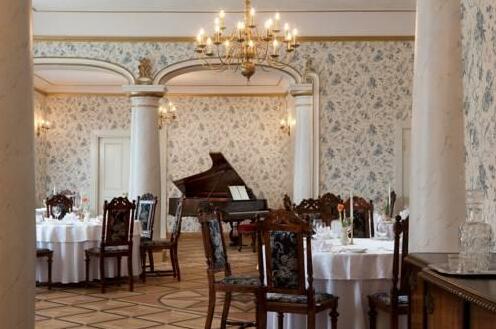 Padise Manor - Photo2