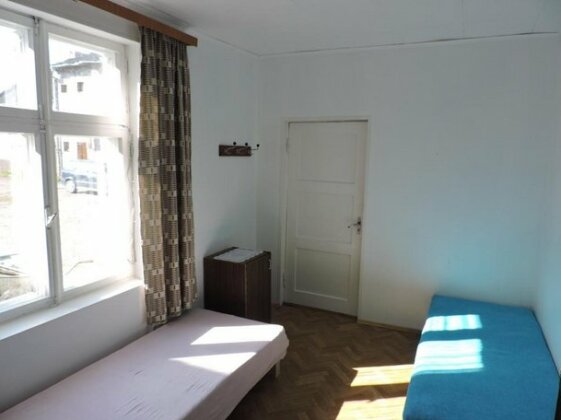 Budget Hostel Parnu - Photo5