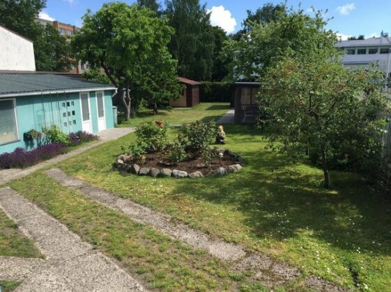 House in Garden - Photo4