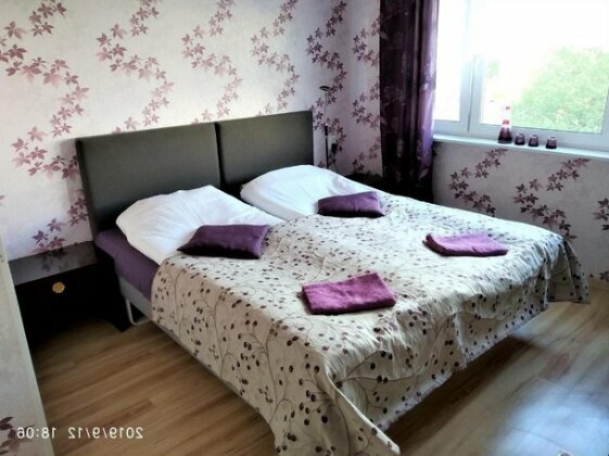 Ruudu kulaliskorter - Photo2