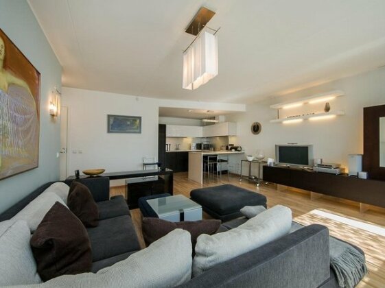 Supeluse Residents - Photo4