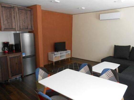 Yellow Center Holiday Home - Photo3