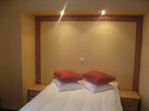 Pinska Guesthouse - Photo2
