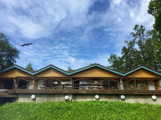 Suurejoe Holiday Center