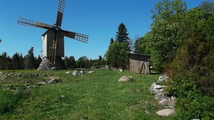 Ennu Windmill - Photo3