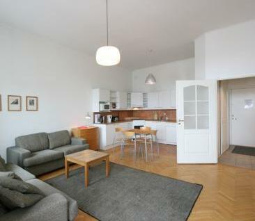 Goodson & Red Old Town Apartments - Photo3
