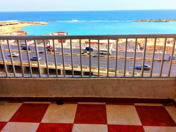 El-Moshir Apartment Sea View