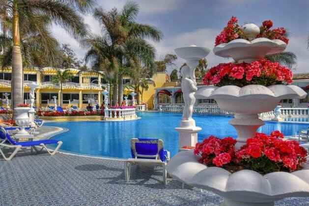 Paradise Inn Beach Resort - Photo2