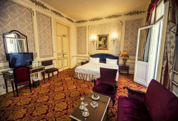 Paradise Inn Windsor Palace Hotel - Photo2
