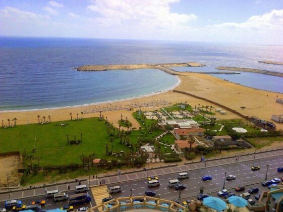 Sea View Apartment in Alexandria - Photo3