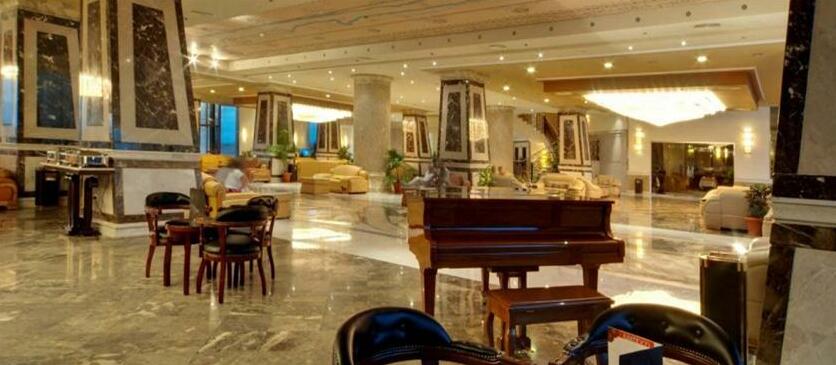 AMC Royal Hotel - Photo3