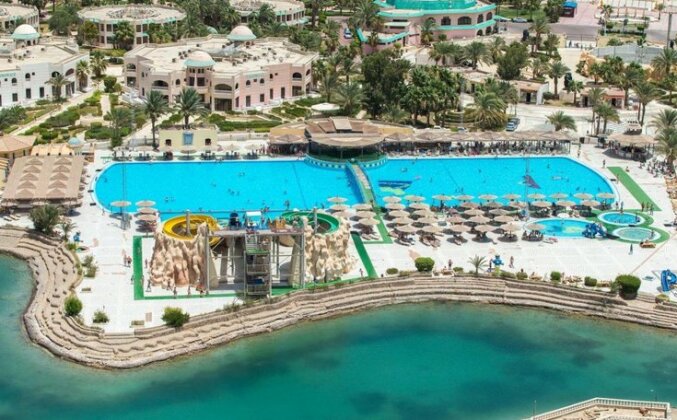 Golden 5 Al Mas Palace Beach Resort - Photo2