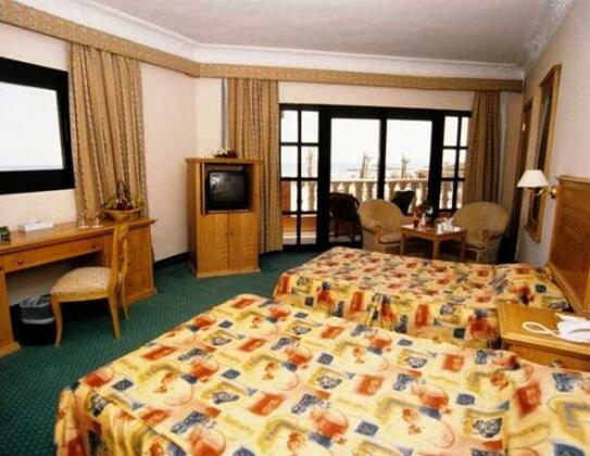 Golden 5 The Club Hotel - Photo5