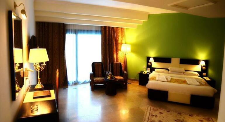 Montillon Grand Horizon Hotel - Photo5
