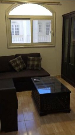 Sheraton Road 1 Bedroom Studio - Photo2