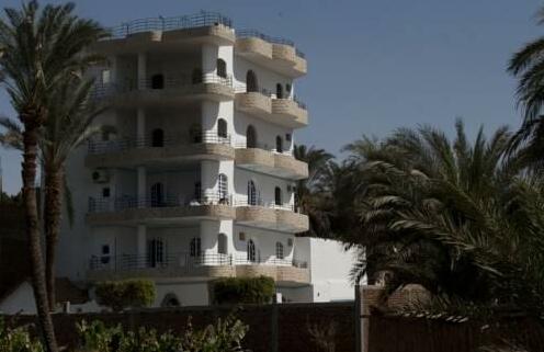 Luxor Family Apartments - Photo2