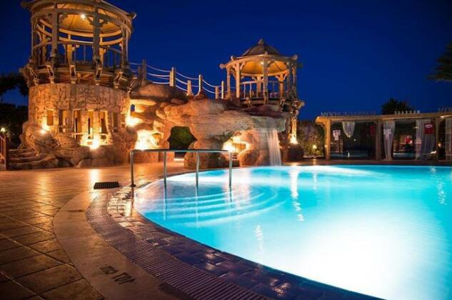 Charmillion Sea Life Resort - Photo2