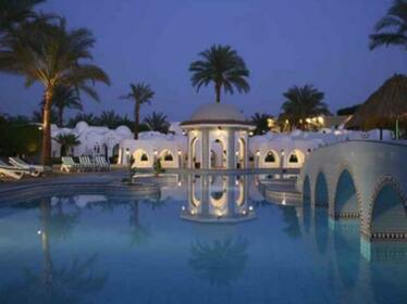 Le Royale Collection Luxury Resort