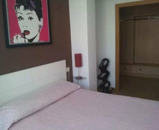 A Coruna 102597 3 Bedroom Apartment By Mo Rentals - Photo5