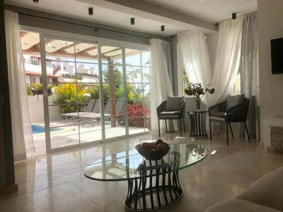Seaside luxurous private 3 bedroom villa with swimming pool - Photo2