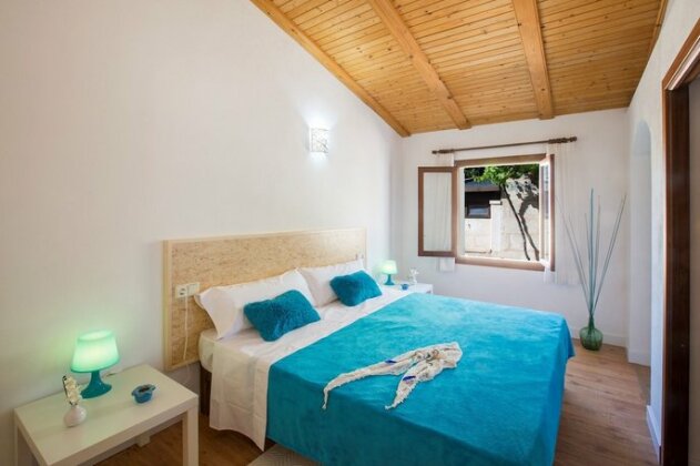 Shostalet - Photo3