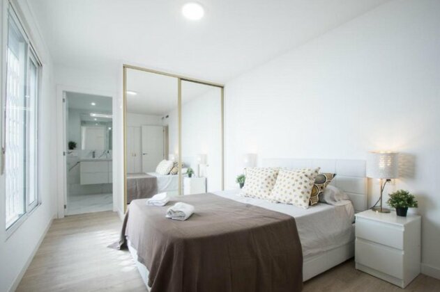 Stylish NEW Apartment in Alicante w/ 4 bedrooms