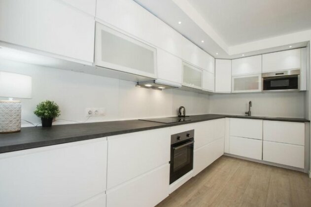 Stylish NEW Apartment in Alicante w/ 4 bedrooms - Photo4