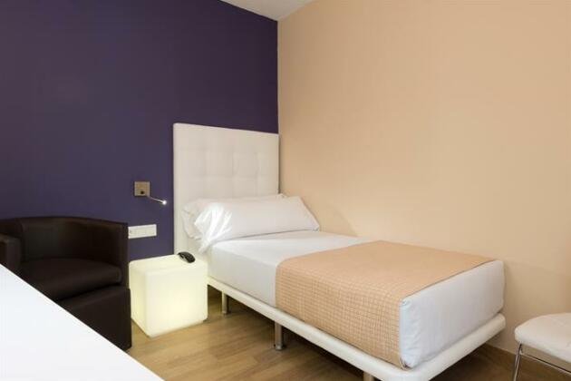 Tryp Ciudad de Alicante Hotel - Photo4