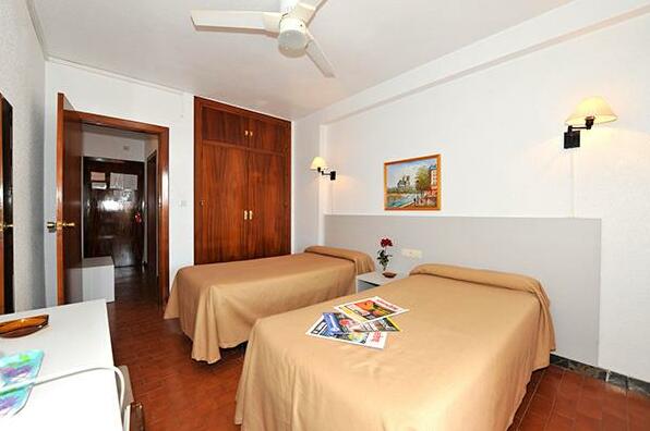 Hostal Velilla - Photo3