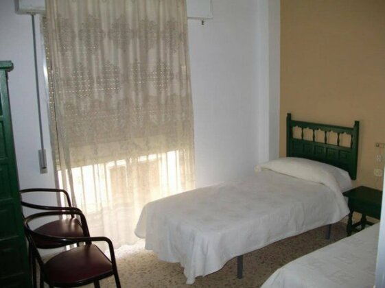 Hostal Reyes Antequera - Photo4