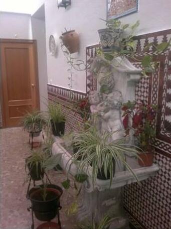 Hostal los Dos Naranjos - Photo2