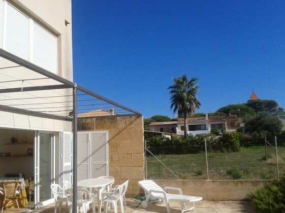  Photo 1