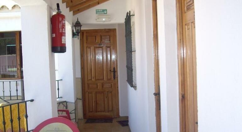 Hostal Mini Golf - Photo3